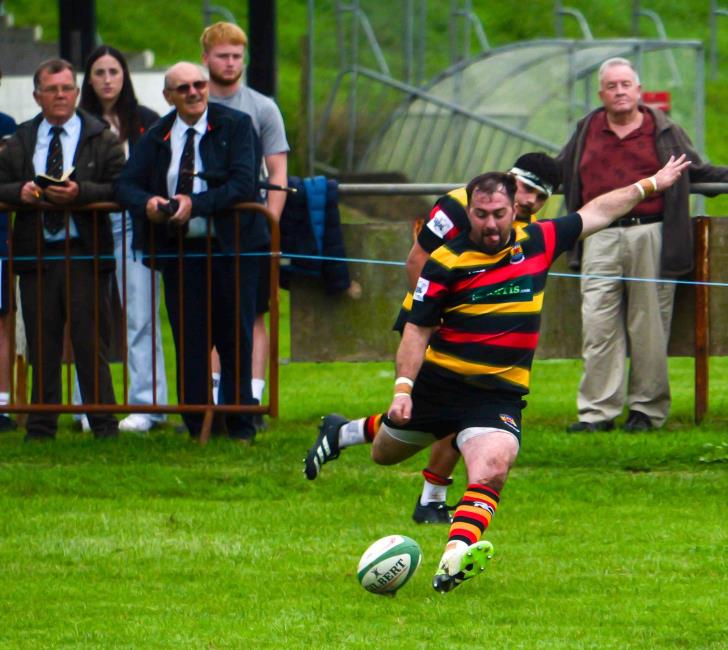 Shaun Leonard - more superb place kicking for Cardigan